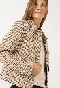 61086050-4031_web_model_front.webp