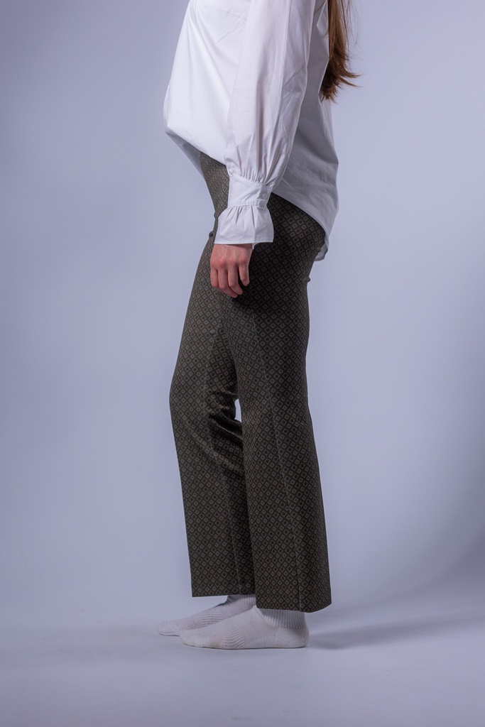 Loreen680_PR_Back