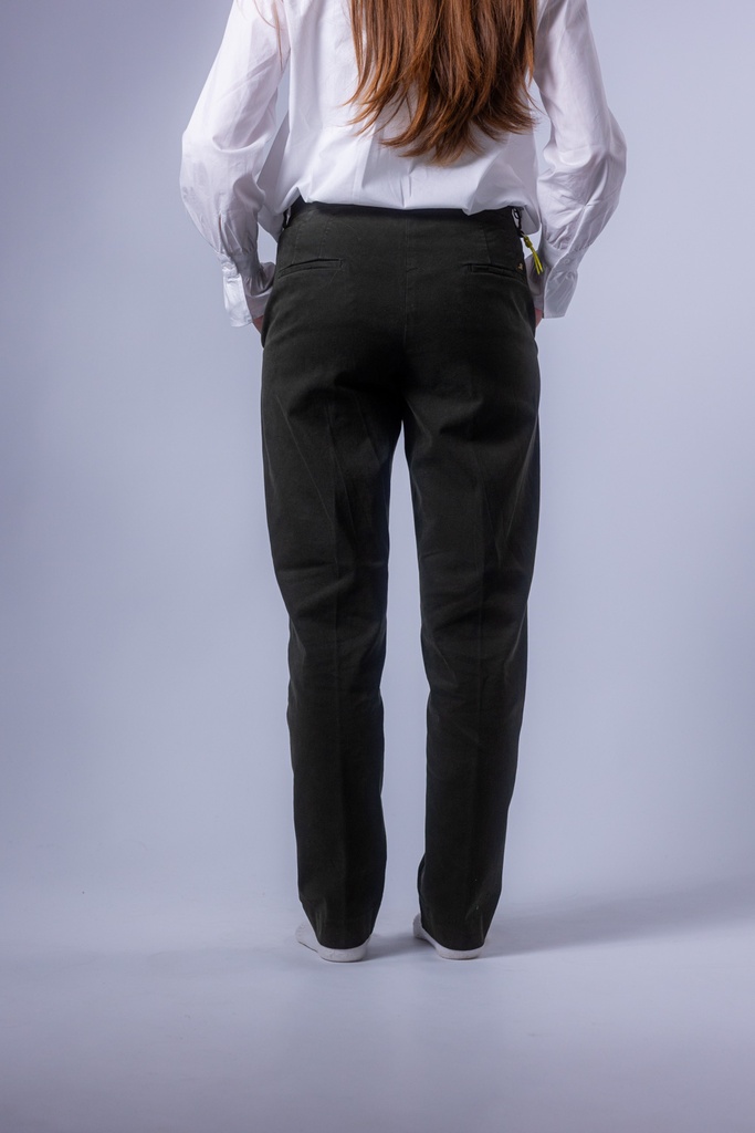 4PNT2C373_SW_Back