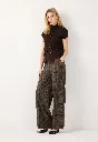 61090057-0279_web_model_detail1.webp