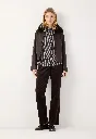61092008-2279_web_model_detail1.webp