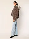 jacke-damen-whitelabel-taupe-seite_d0d32d60-22c6-42f3-aaf1-05ef0278d4f3_1680x.webp