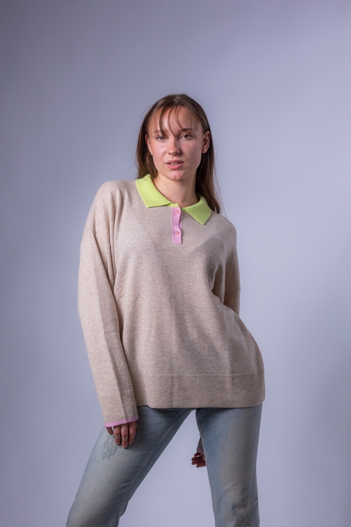 Strickpolo mit farbigem Kragen