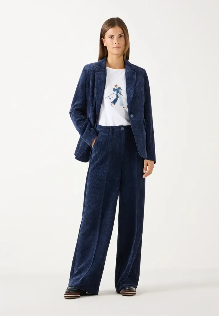 Cordhose mit weitem Bein