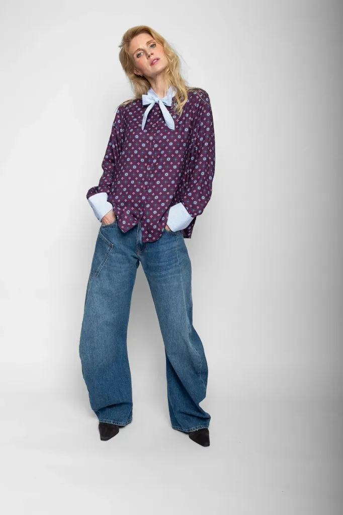 [P3571_9073_PR-36] Bluse im Patch-Look mit Schluppe (36)